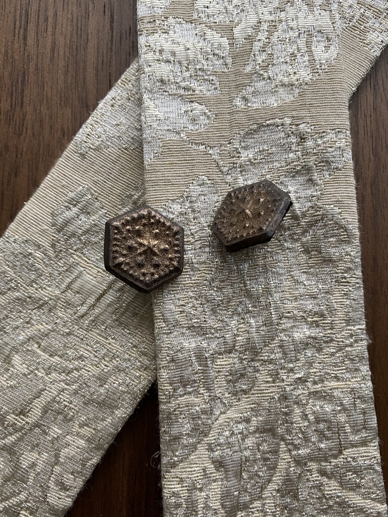 陶製ブローチ・ピアス