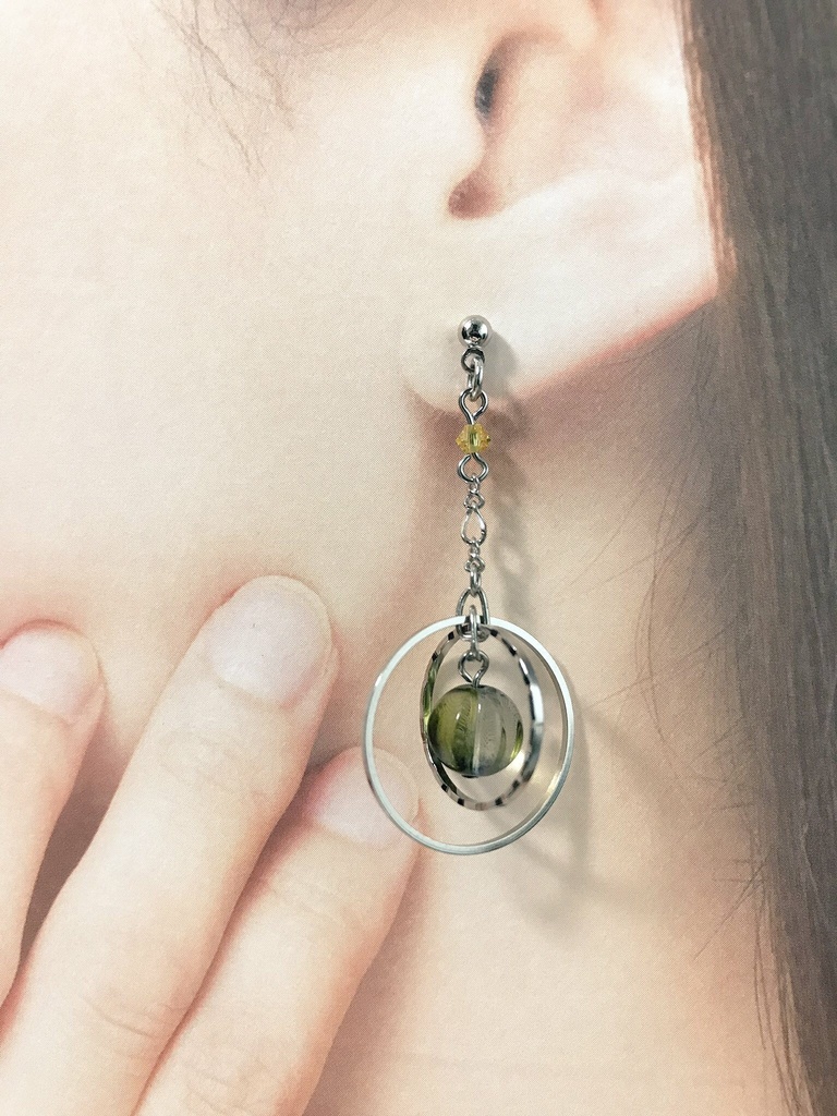 ユーリ!!! on ICE キャラクターイメージカラー ピアス