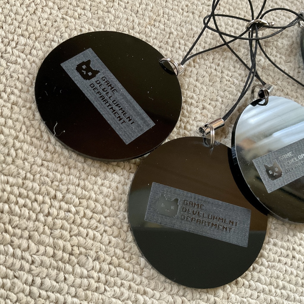 自作 アクリルストラップ ブルーアーカイブ 同人 ミレニアム ゲーム開発部