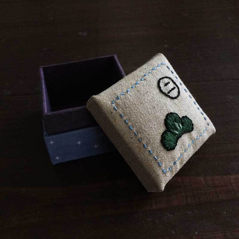 カラ松小箱(ブルー×紫)