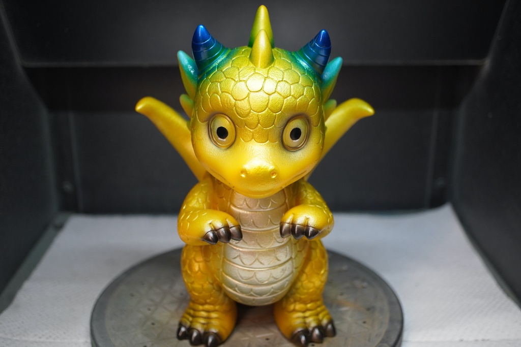 新作ソフビ、バーニック（イエロードラゴン）