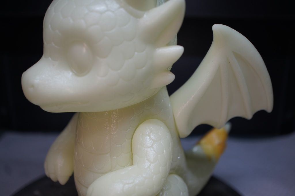 新作ソフビ、バーニック(蓄光)