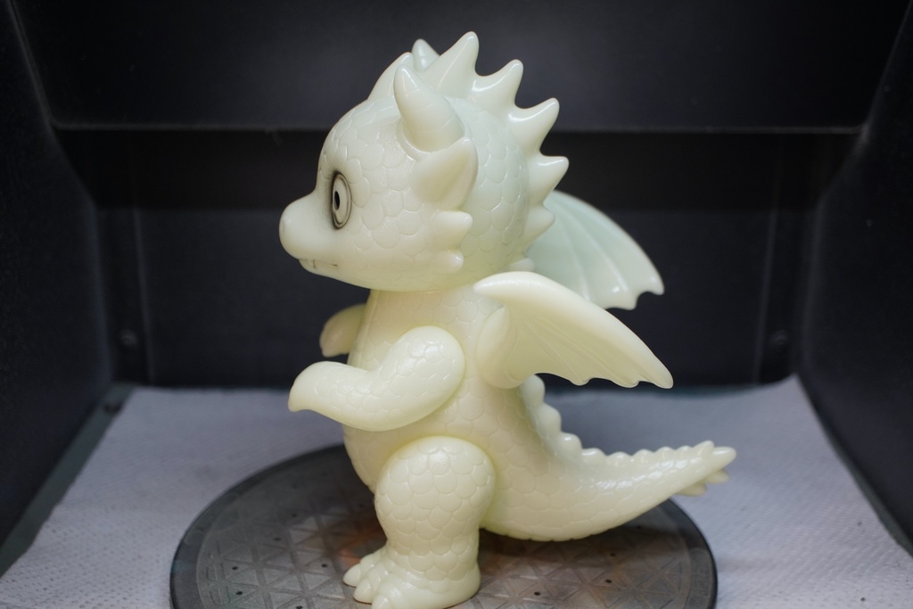 新作ソフビ、バーニック