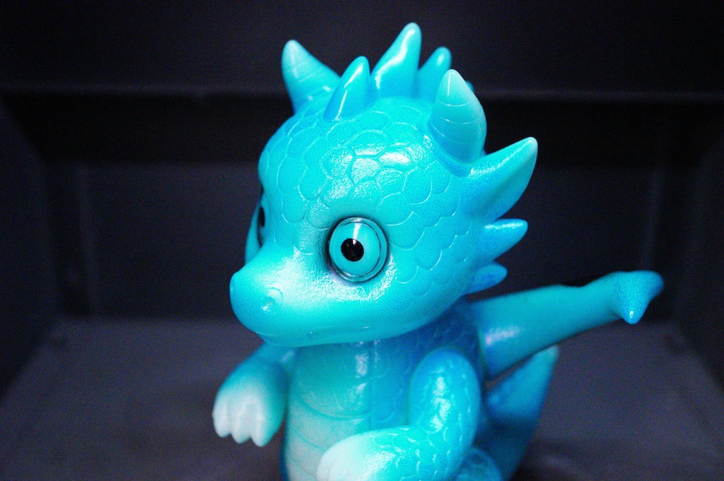 ソフビ フィギュア バーニック(蓄光ブルー)