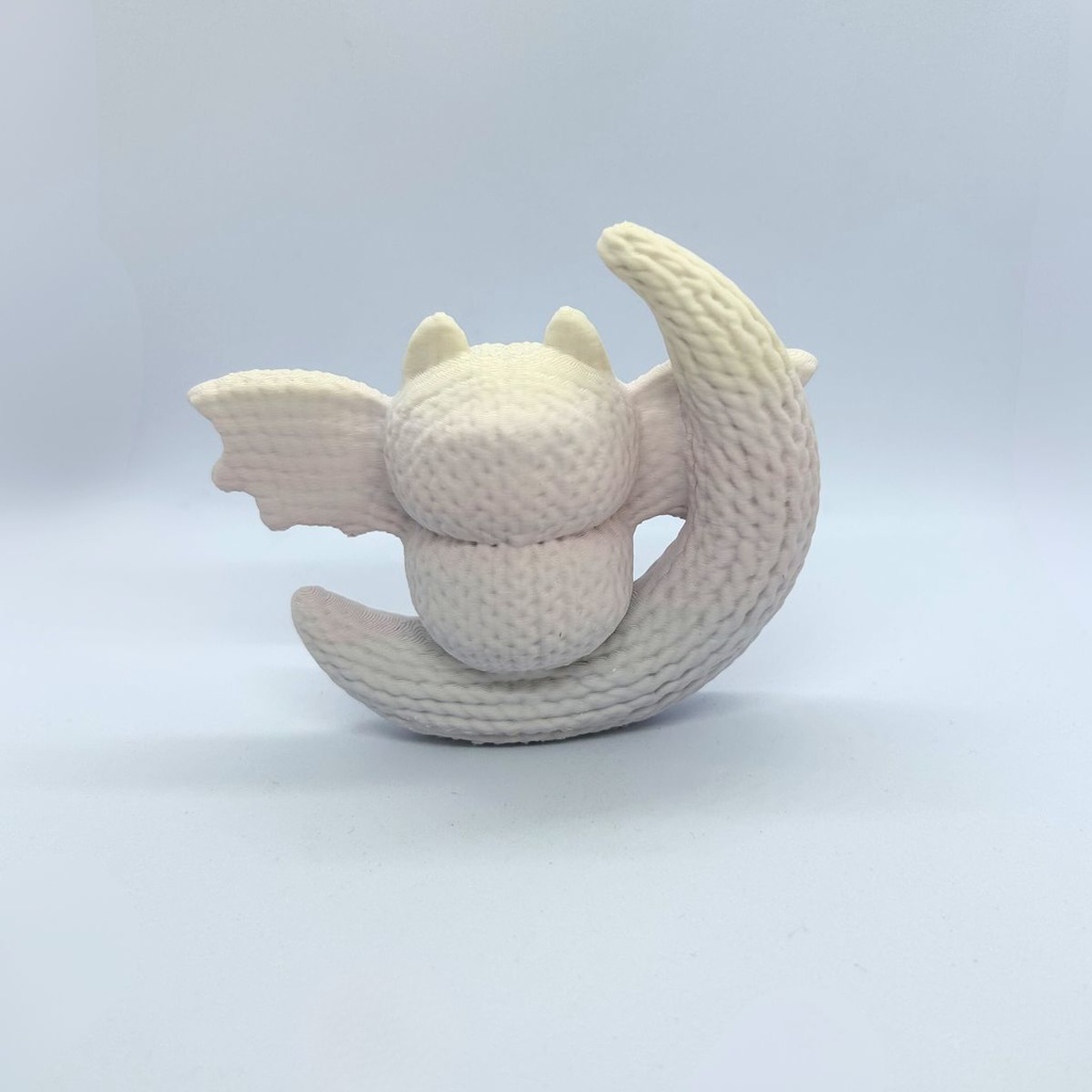 🦇毛糸のこうもりちゃん ― 夕暮れ星のグラデーション(1点もの)