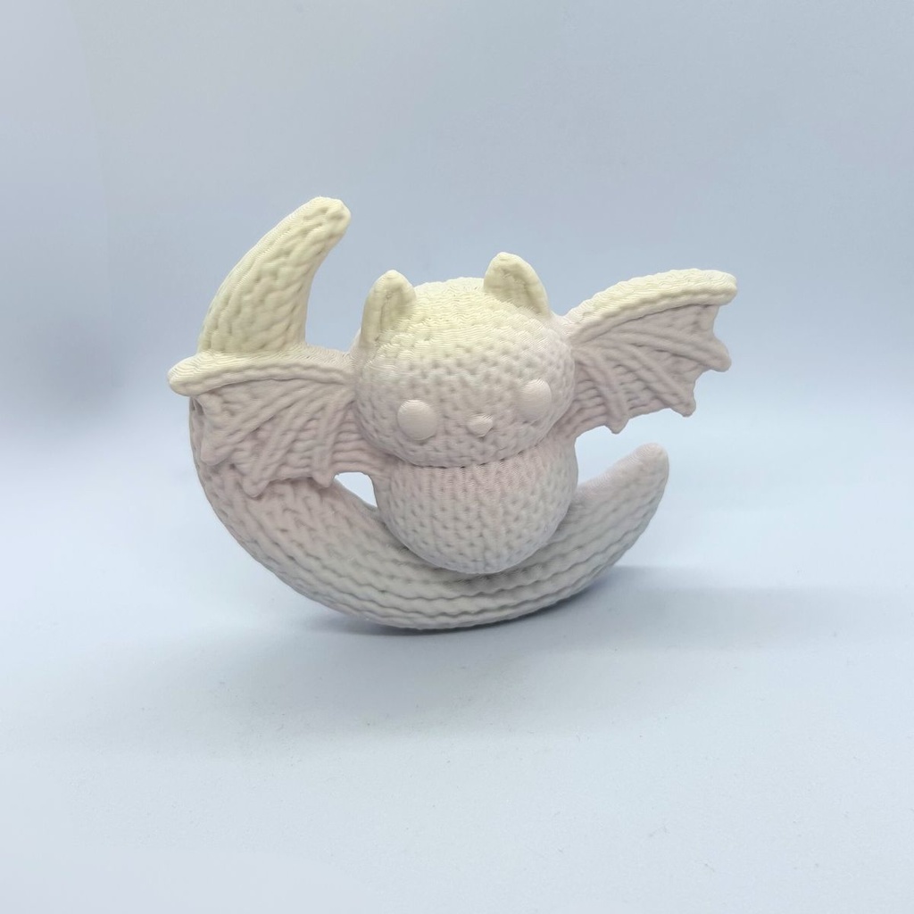 🦇毛糸のこうもりちゃん ― 夕暮れ星のグラデーション(1点もの)