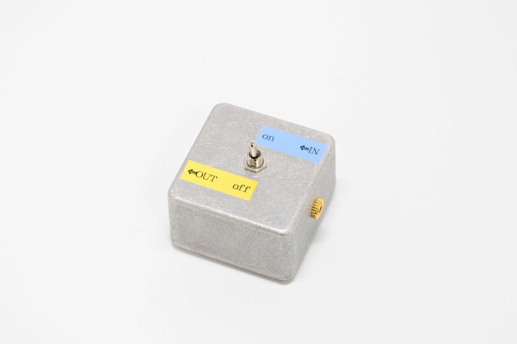 ミュートスイッチ／ステレオミニ