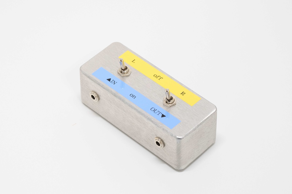 左右個別ミュートスイッチ(モノラルMIX出力)/ステレオミニ