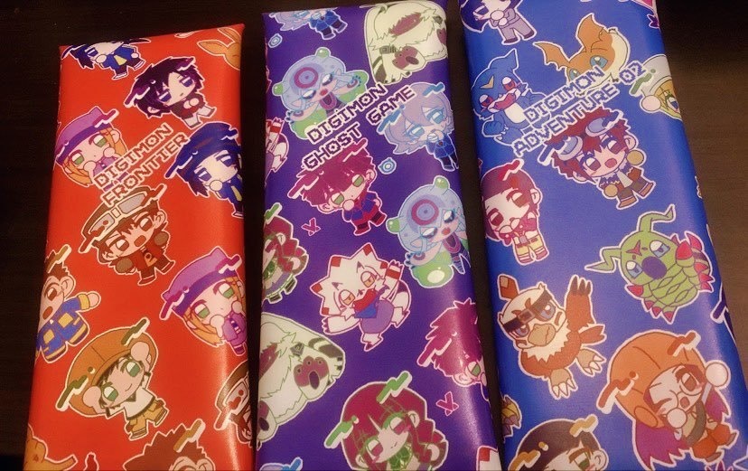 デジモン 総柄マルチケース