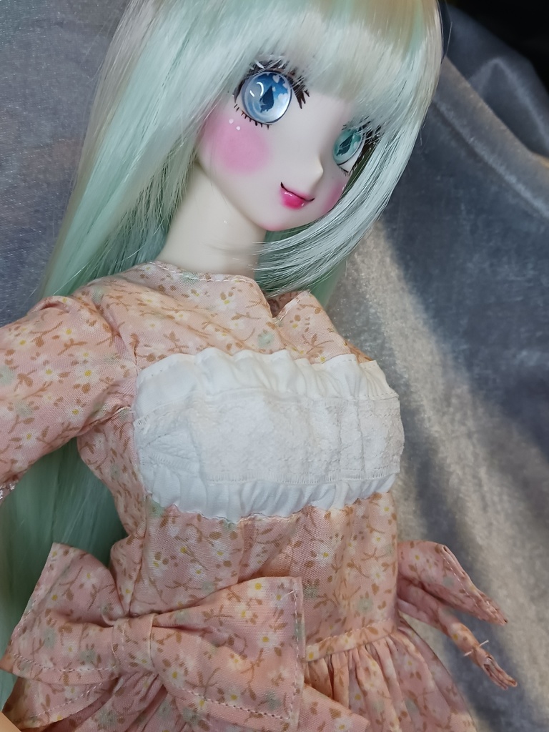 ピンクの小花ワンピース DDサイズ