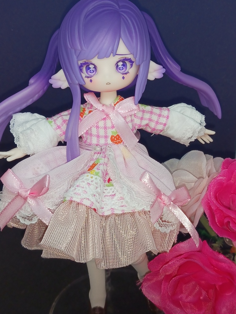 長袖いちご柄チェックワンピース オビツ11 ブラインドドール