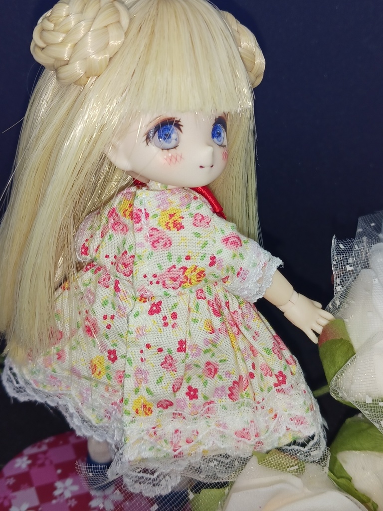 半袖赤小花ワンピース オビツ11 ブラインドドール