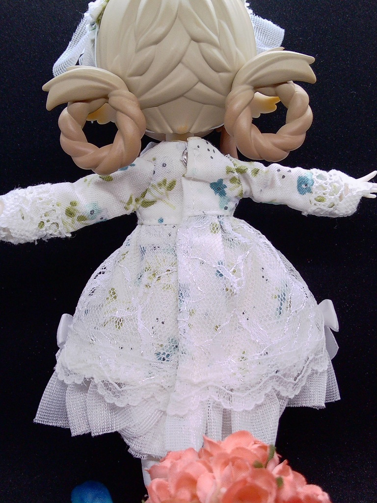 緑小花ワンピース&ヘドレ ブラインドドール 1/8サイズ