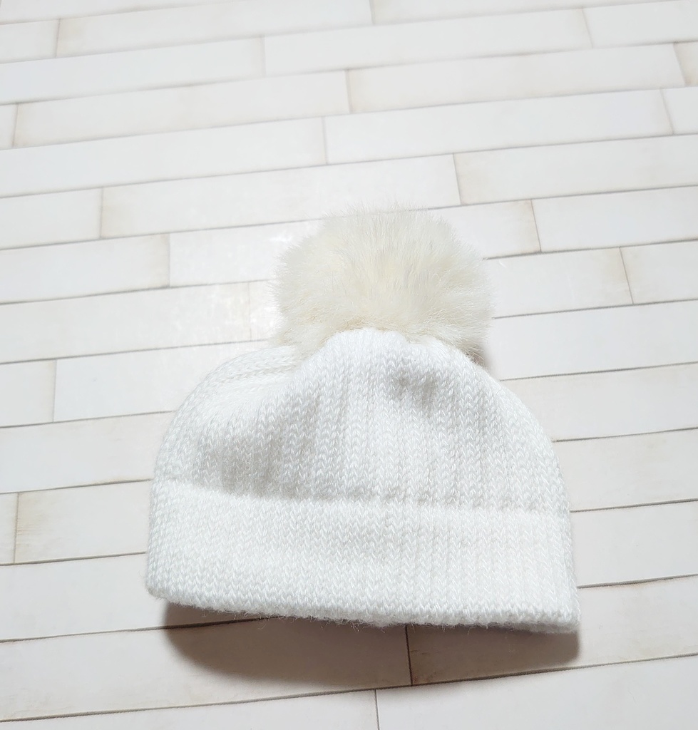 ゆきんこニット帽 雪の結晶チャーム付