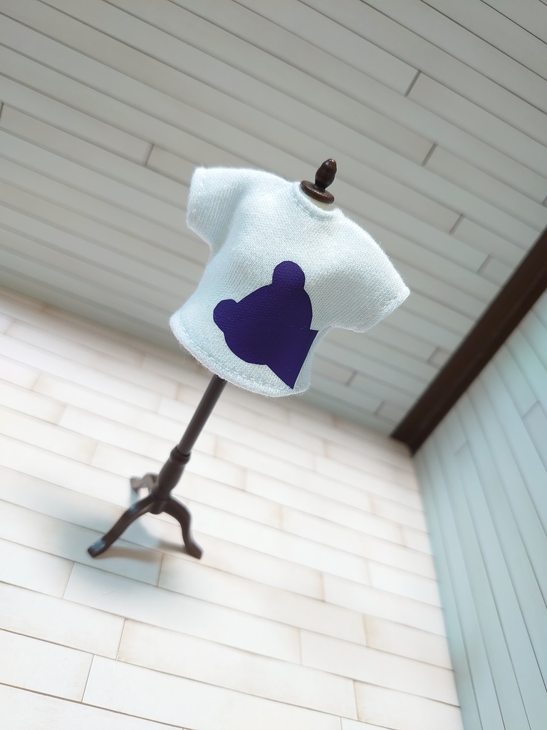 ひょっこり覗くねこさん・くまさんシャツ