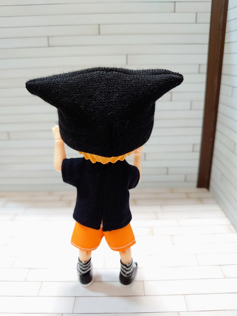 ツノ帽子(蜘蛛の巣チャーム付)