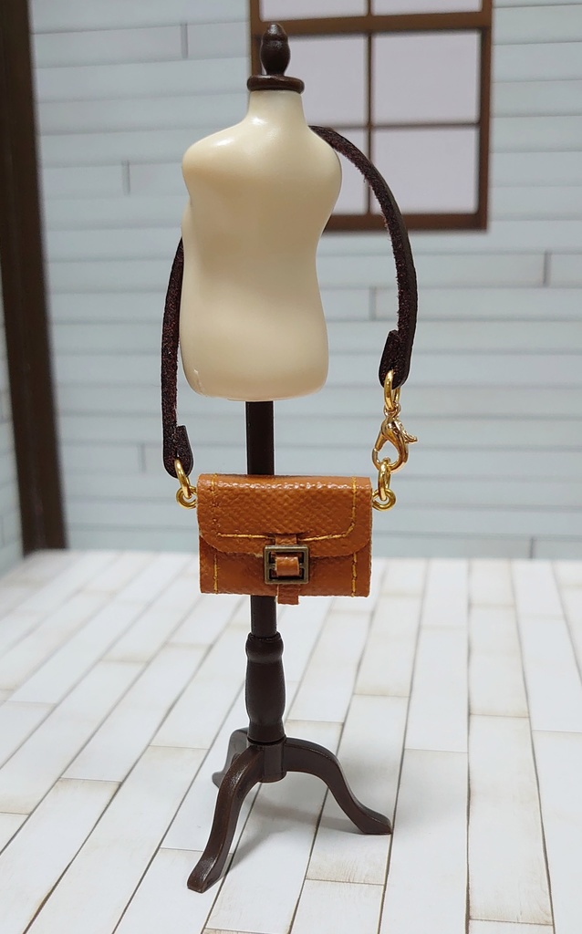 肩掛けバッグ(茶色)