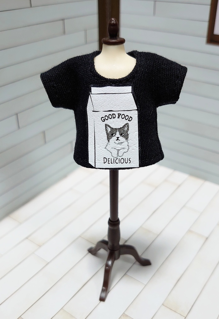 箱型ねこごはんプリントTシャツ
