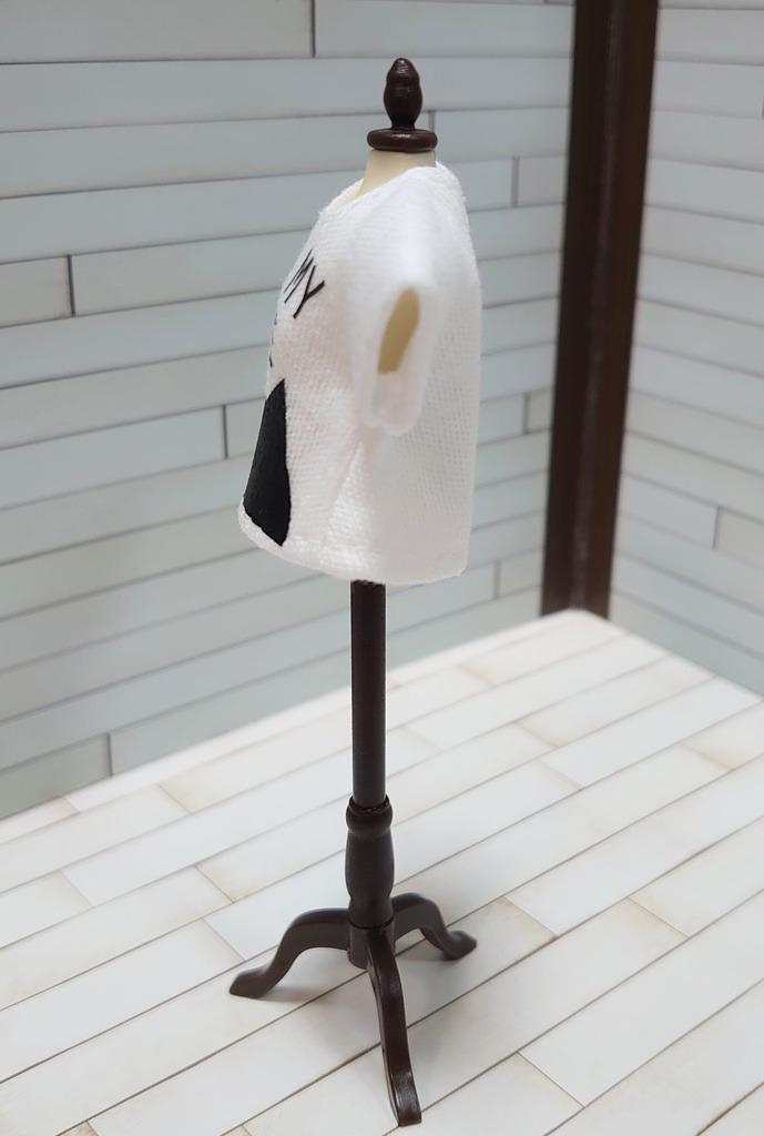 黒ねこさんTシャツ(白地)