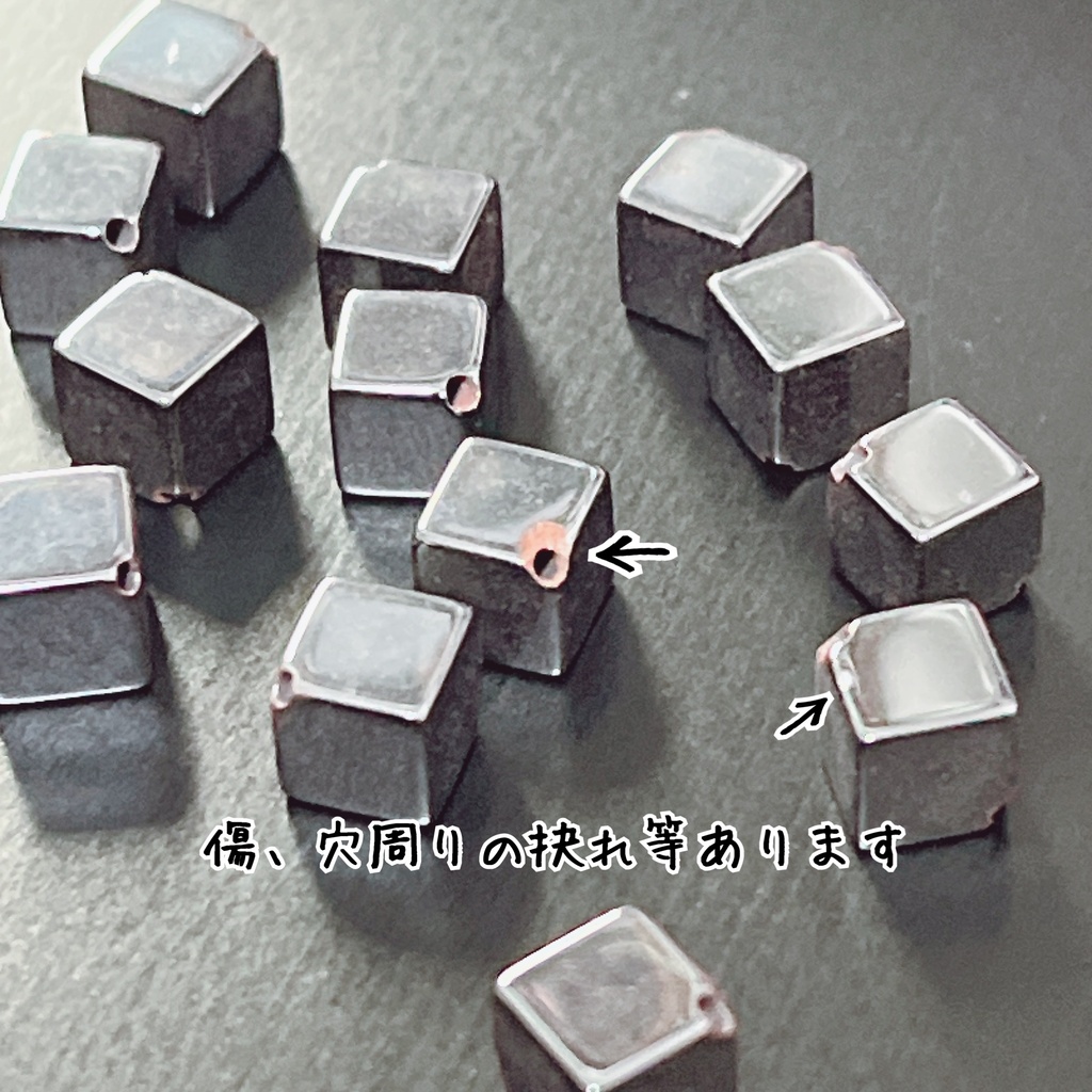 化学式耳飾り(ドーパミン)