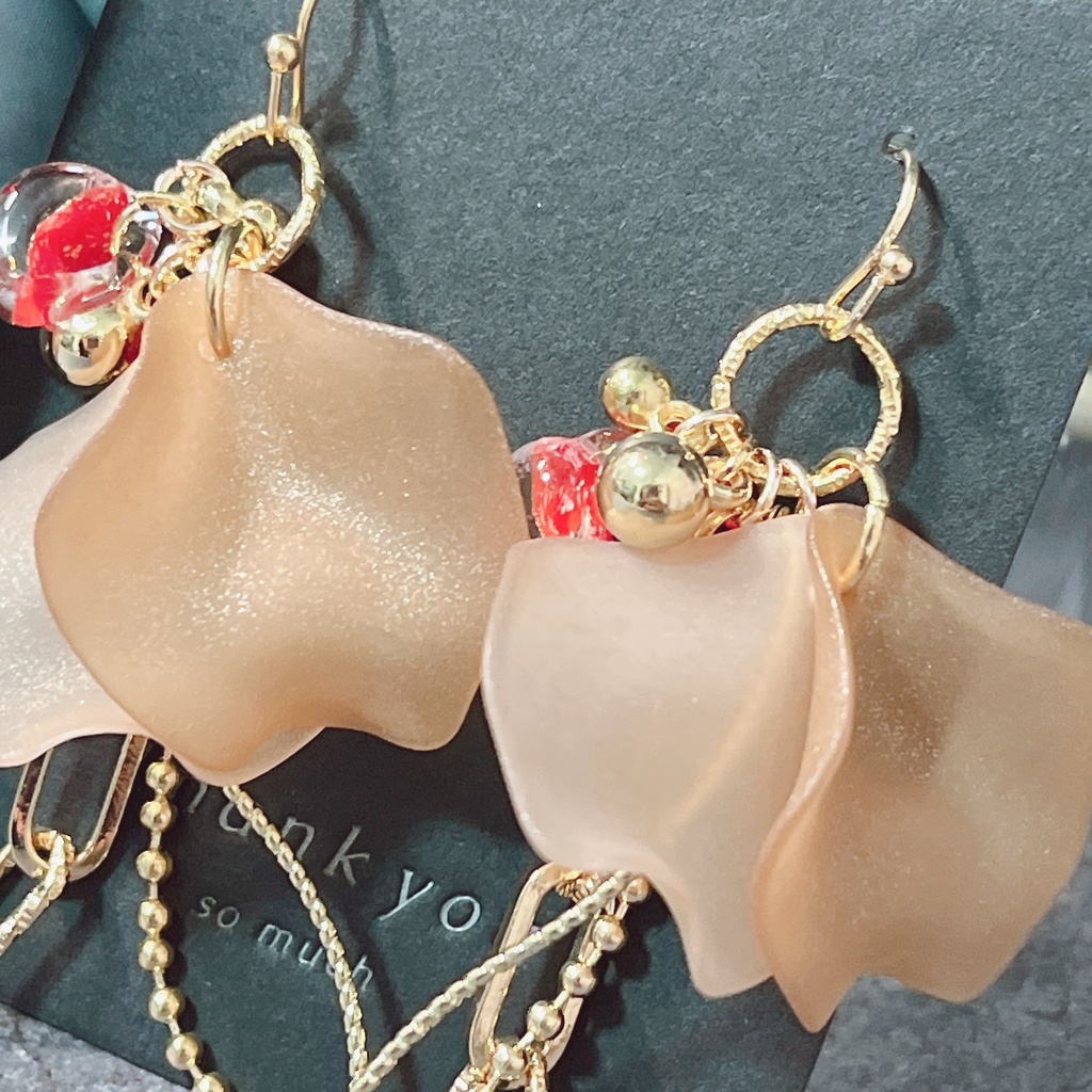 司イメージ耳飾り