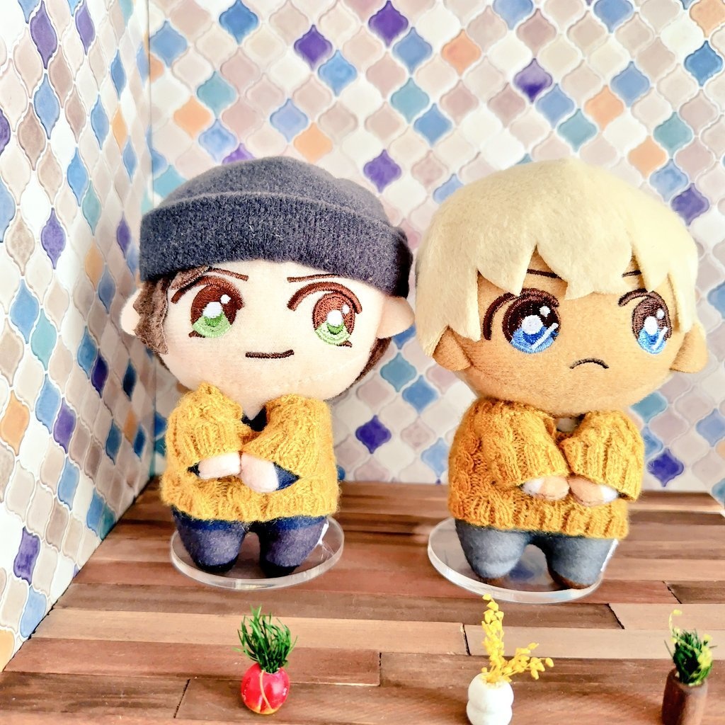 ぴょこセーター