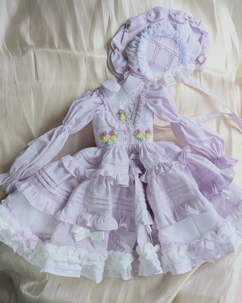 1/4サイズ 花刺繍ワンピース ラベンダー