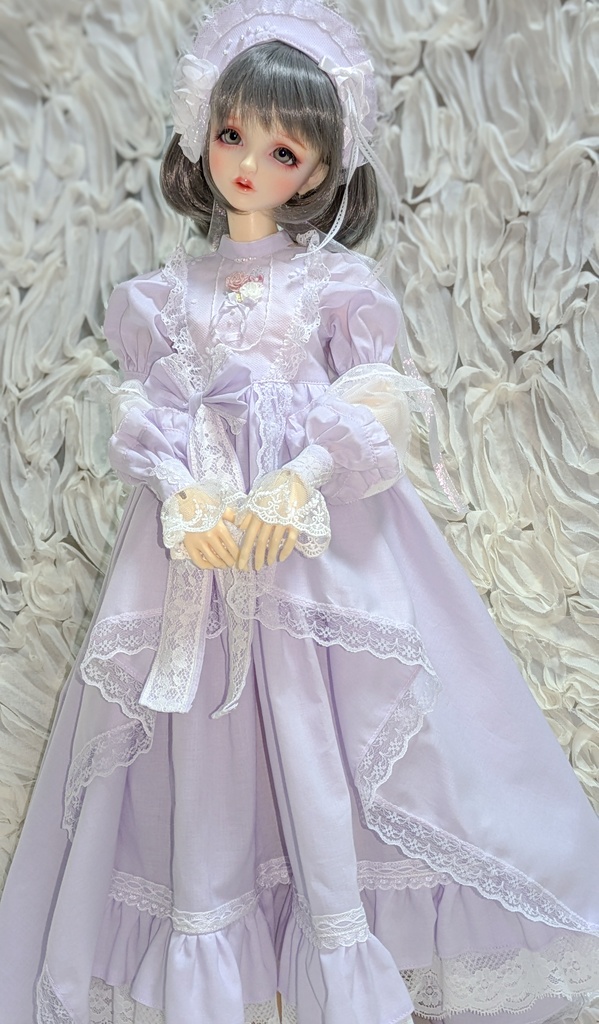 1/3サイズ 花飾りのワンピース