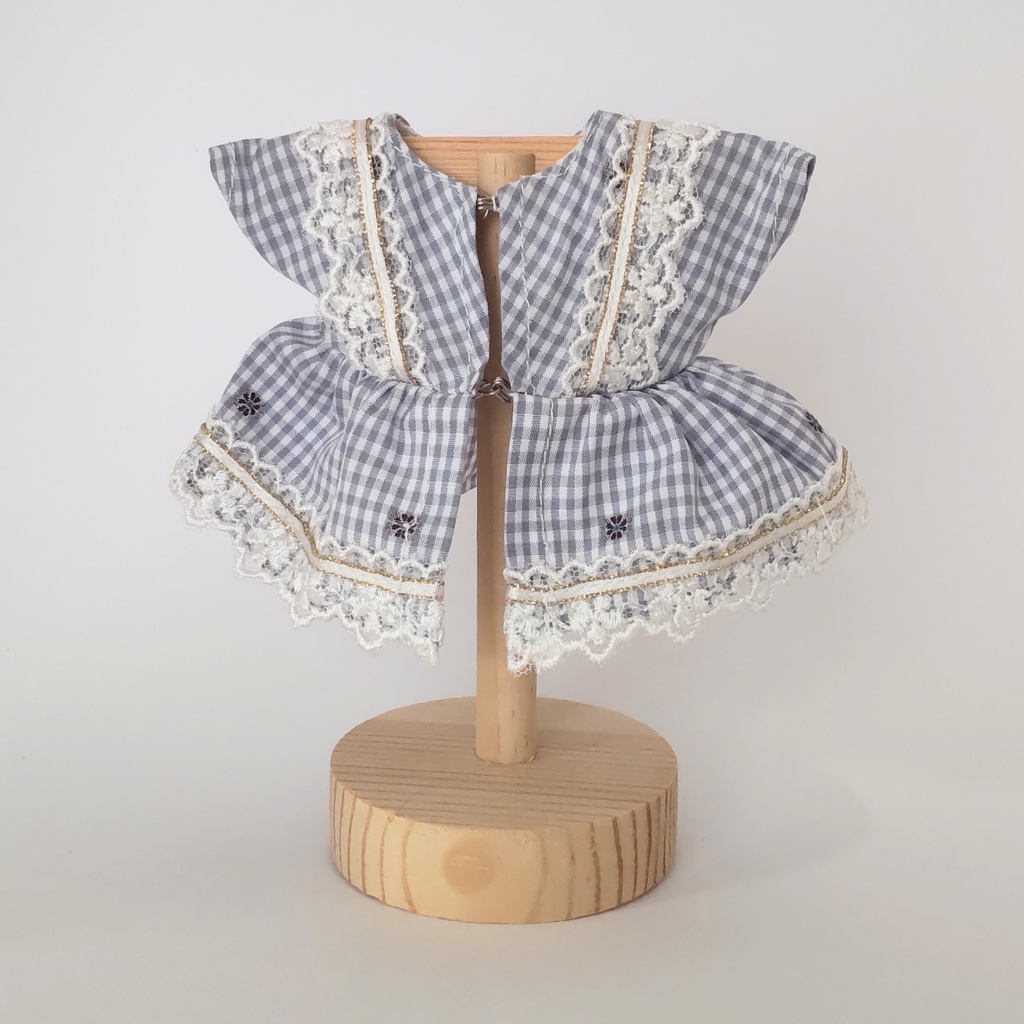 【定番作品】チェック柄のワンピース♬刺繍有り生地使用♬グレーブルー【16cmぬいぐるみ用】