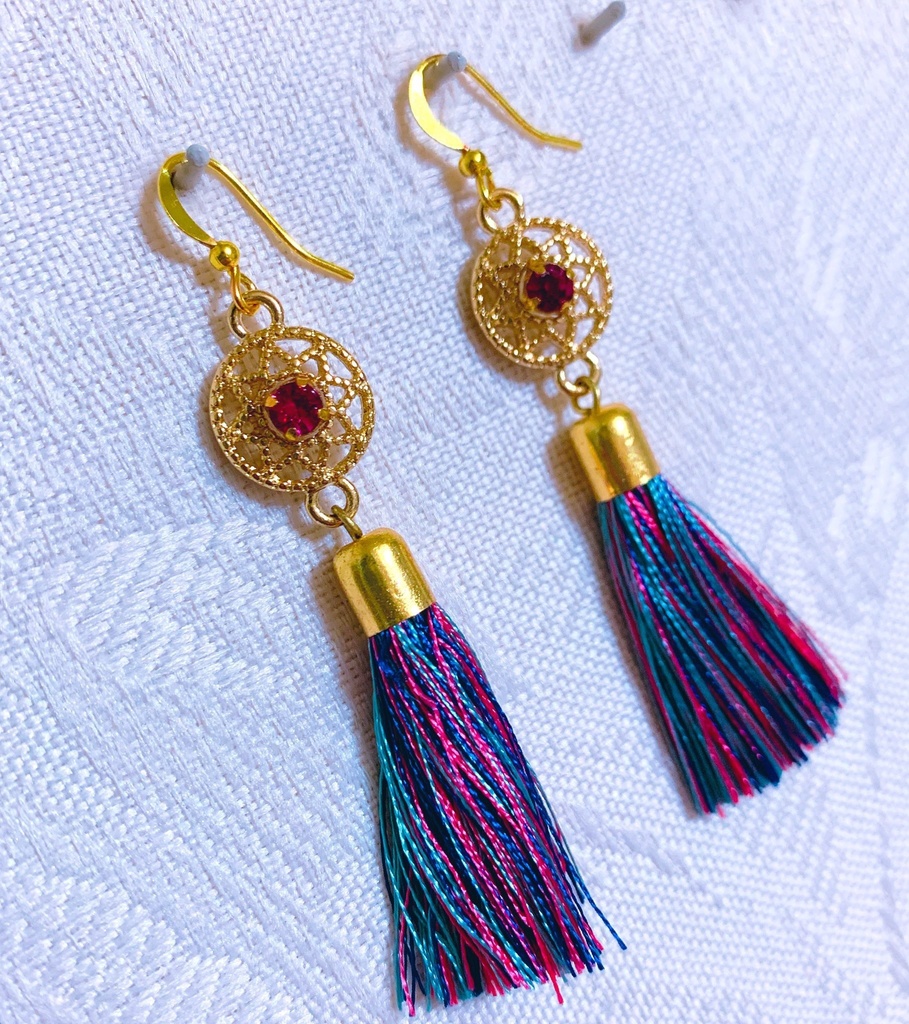 祭司 モチーフ 耳飾り