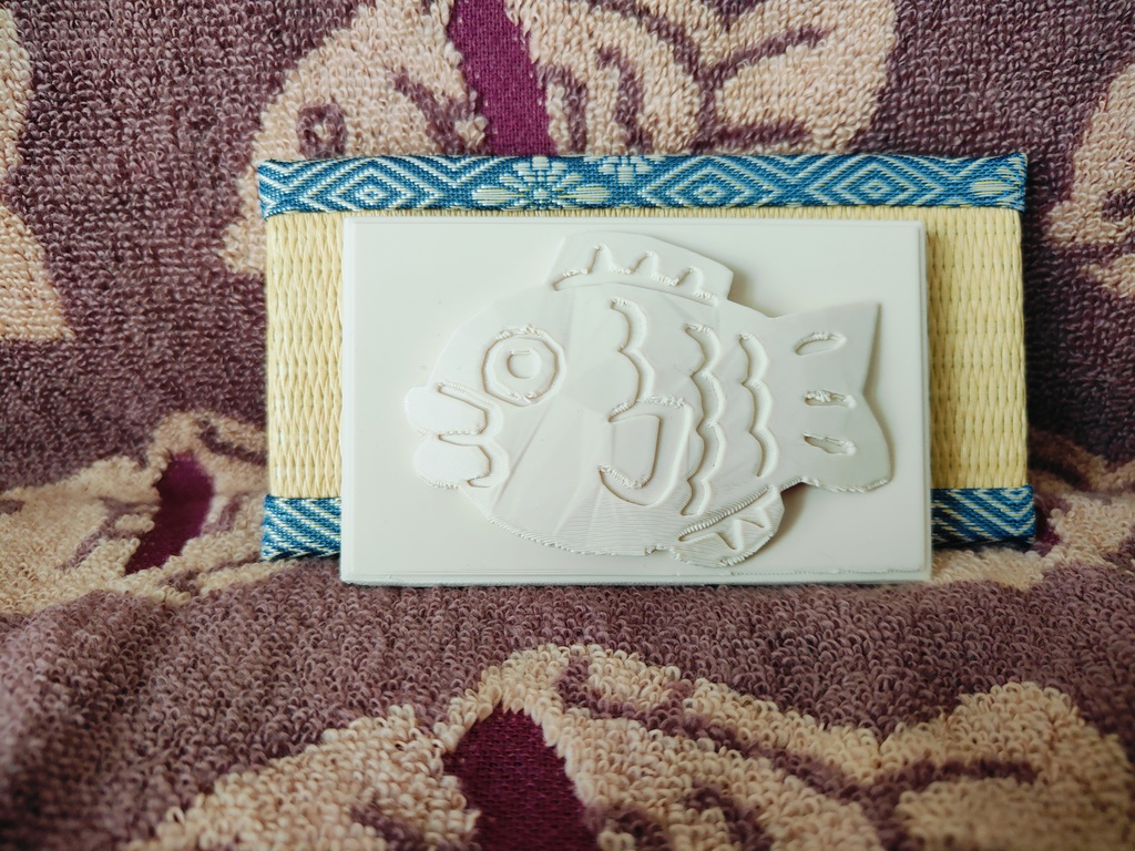 凹凸がキュートなたい焼きカードケース