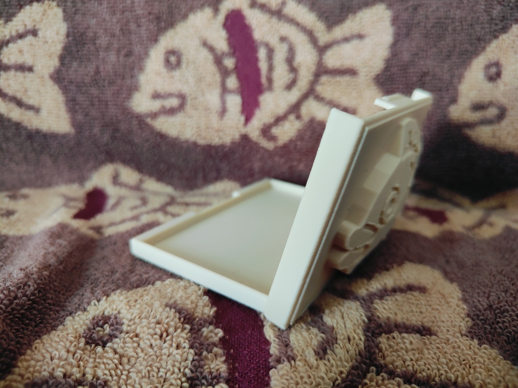 凹凸がキュートなたい焼きカードケース