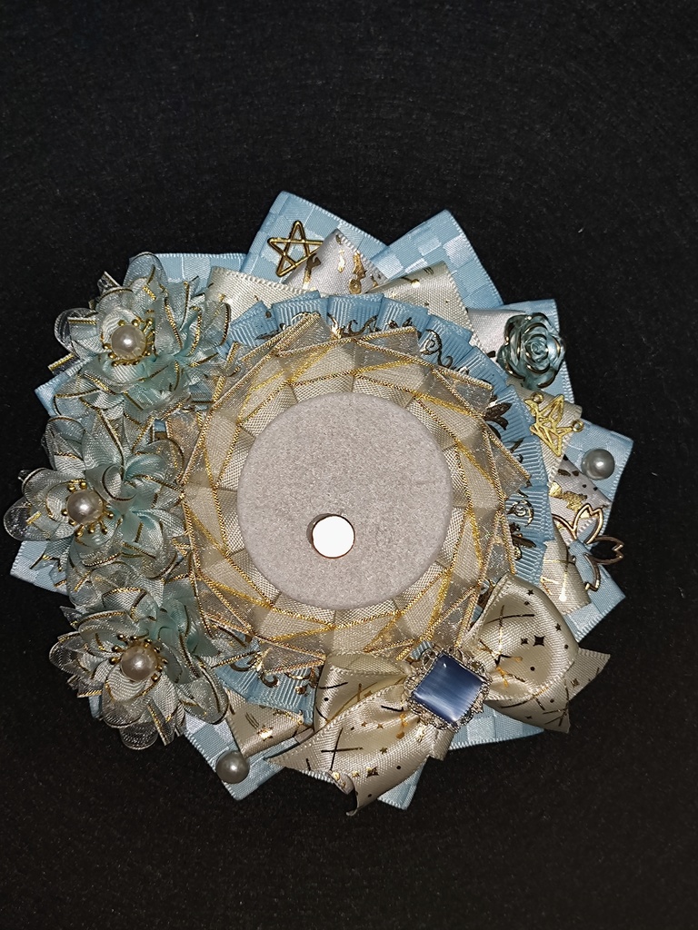 【送料込み】痛ロゼット 豪華 ハンドメイド