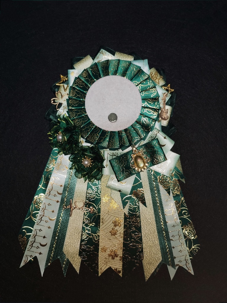 【送料込み】痛ロゼット 豪華 ハンドメイド