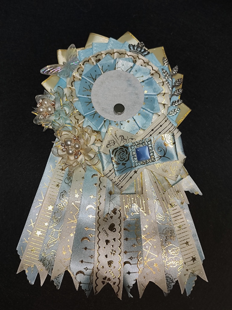 【送料込み】痛ロゼット 豪華 ハンドメイド