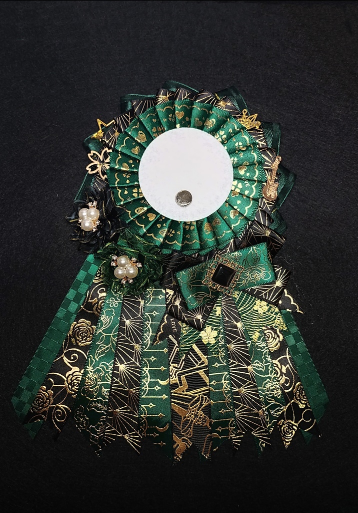 【送料込み】痛ロゼット 豪華 ハンドメイド