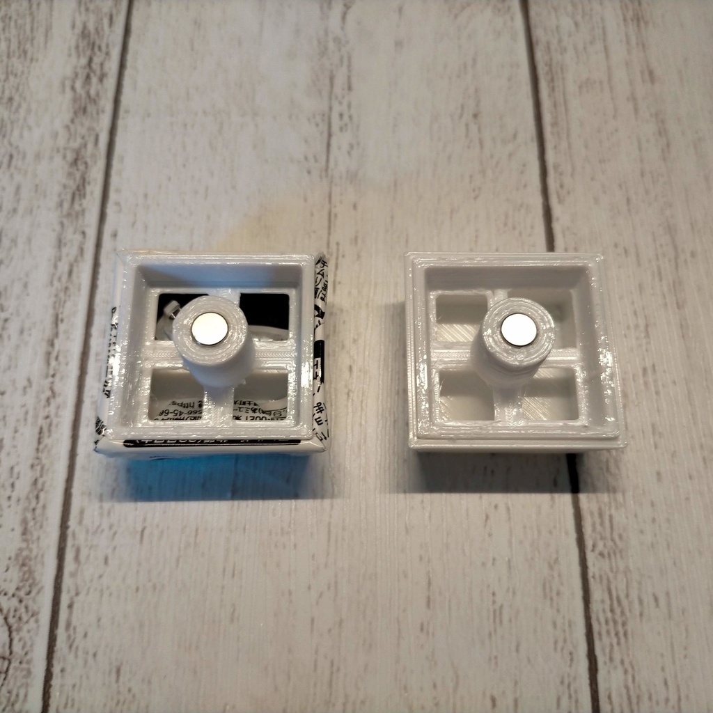 プラケース(マグネットはめ込みタイプ・3センチ角)