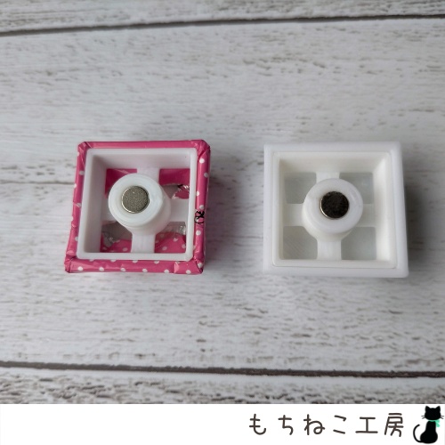 プラケース(マグネットはめ込みタイプ・2.5センチ角)