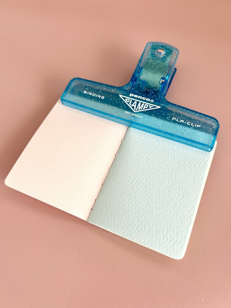 色と質感の組み合わせを楽しむ配色ミニ本