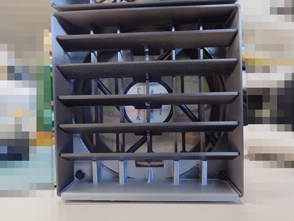 120mmケースファン用 レジスタールーバーのSTLデータ