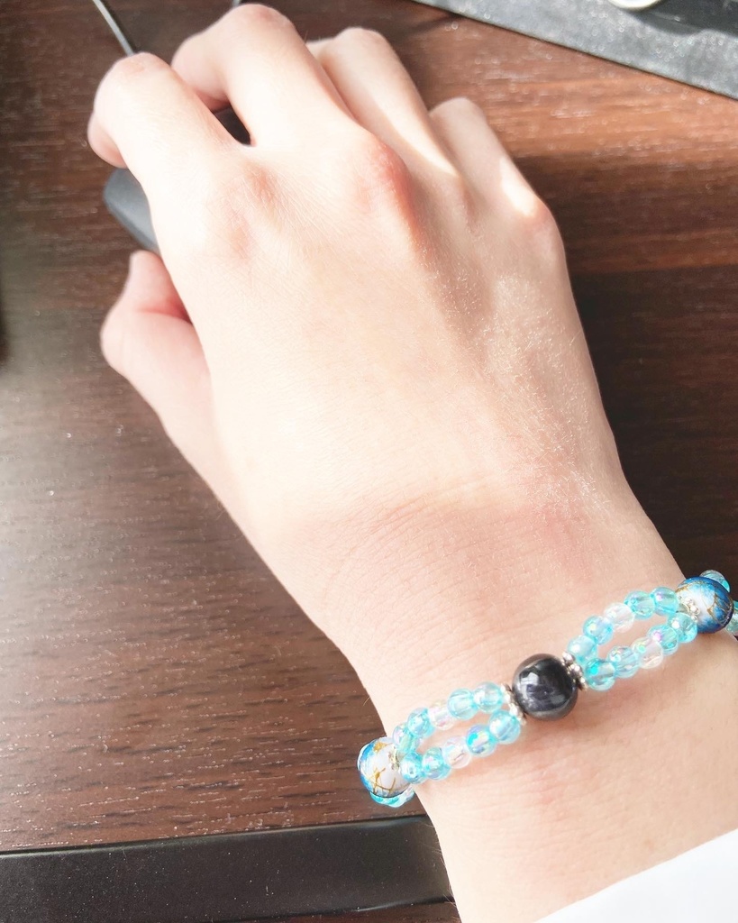 水のエレメントのブレスレット