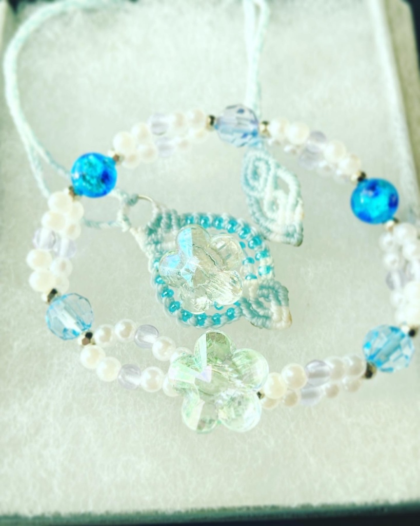 氷の花 ネックレスとブレスレットのセット