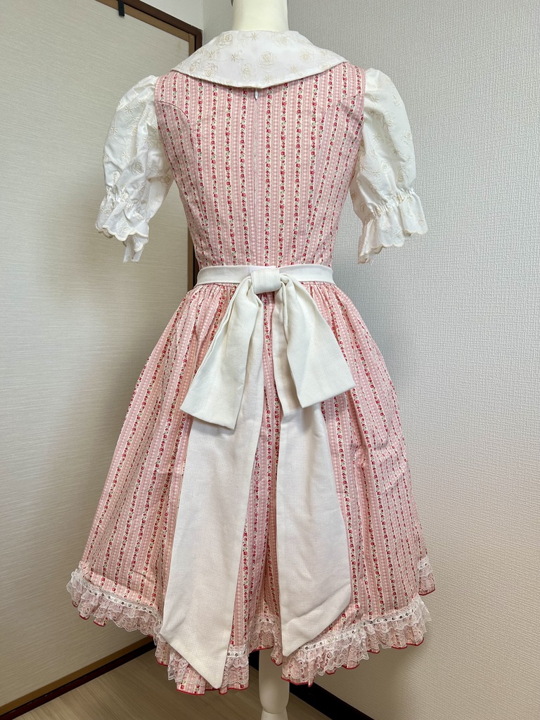 ディアンドル風ロリィタ あか