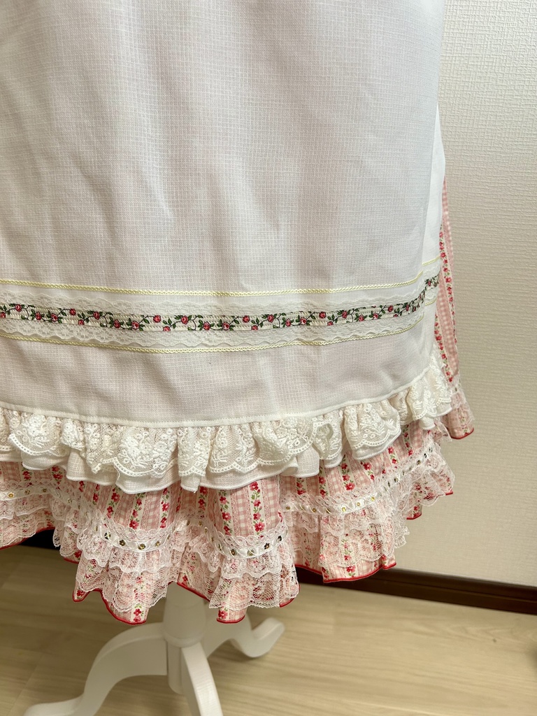 ディアンドル風ロリィタ あか