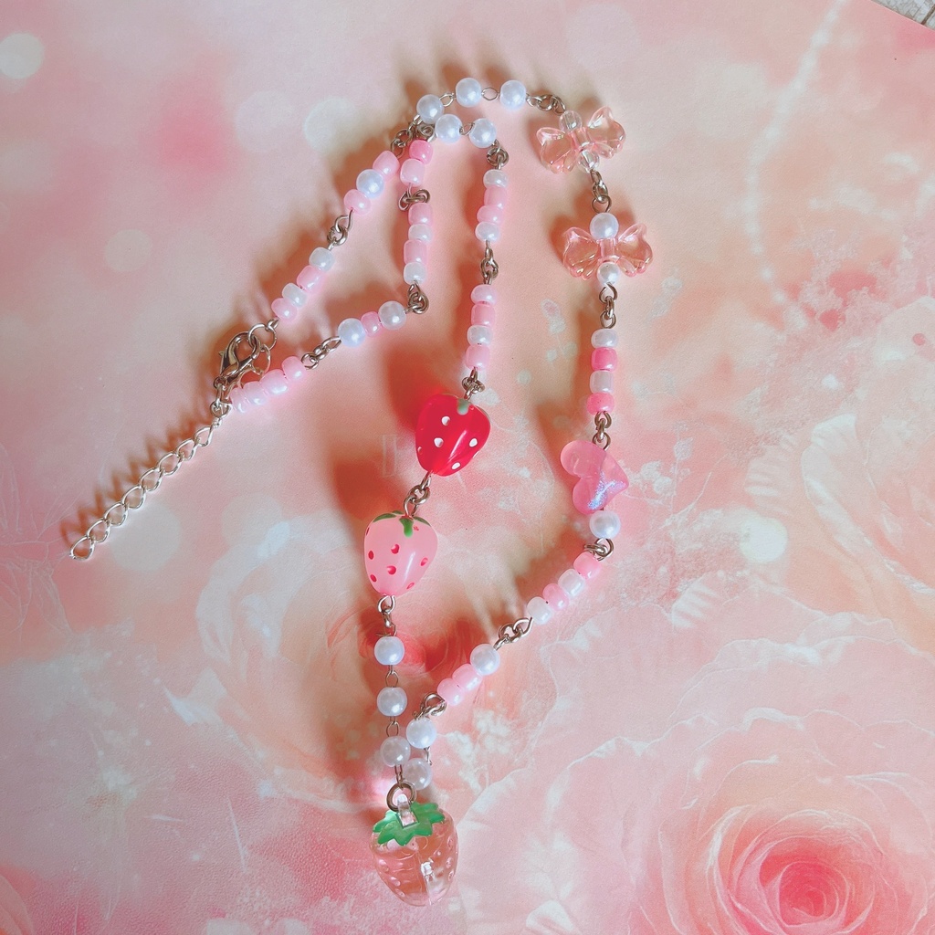 ✧*。かわいいWイチゴのネックレス✧*。ピンク