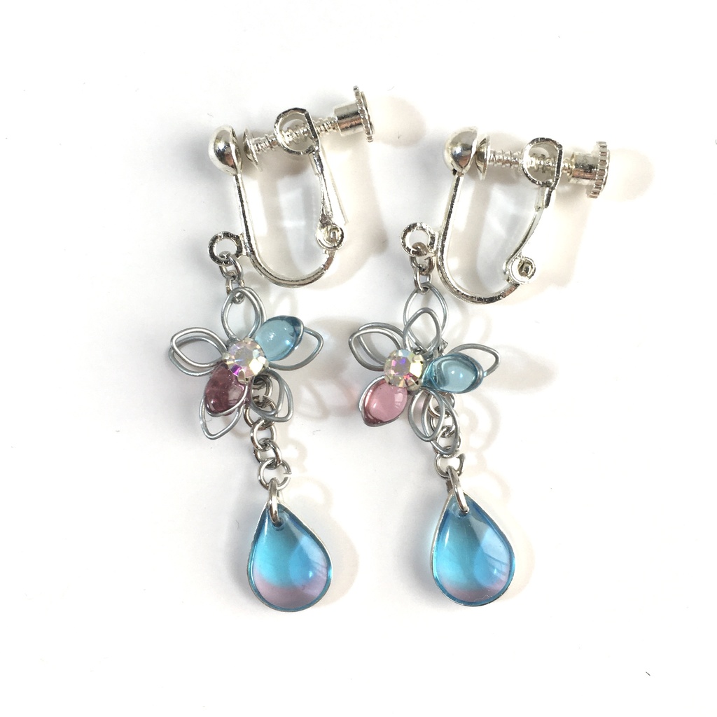 空色フラワーイヤリング・ピアス(宵・有明け)