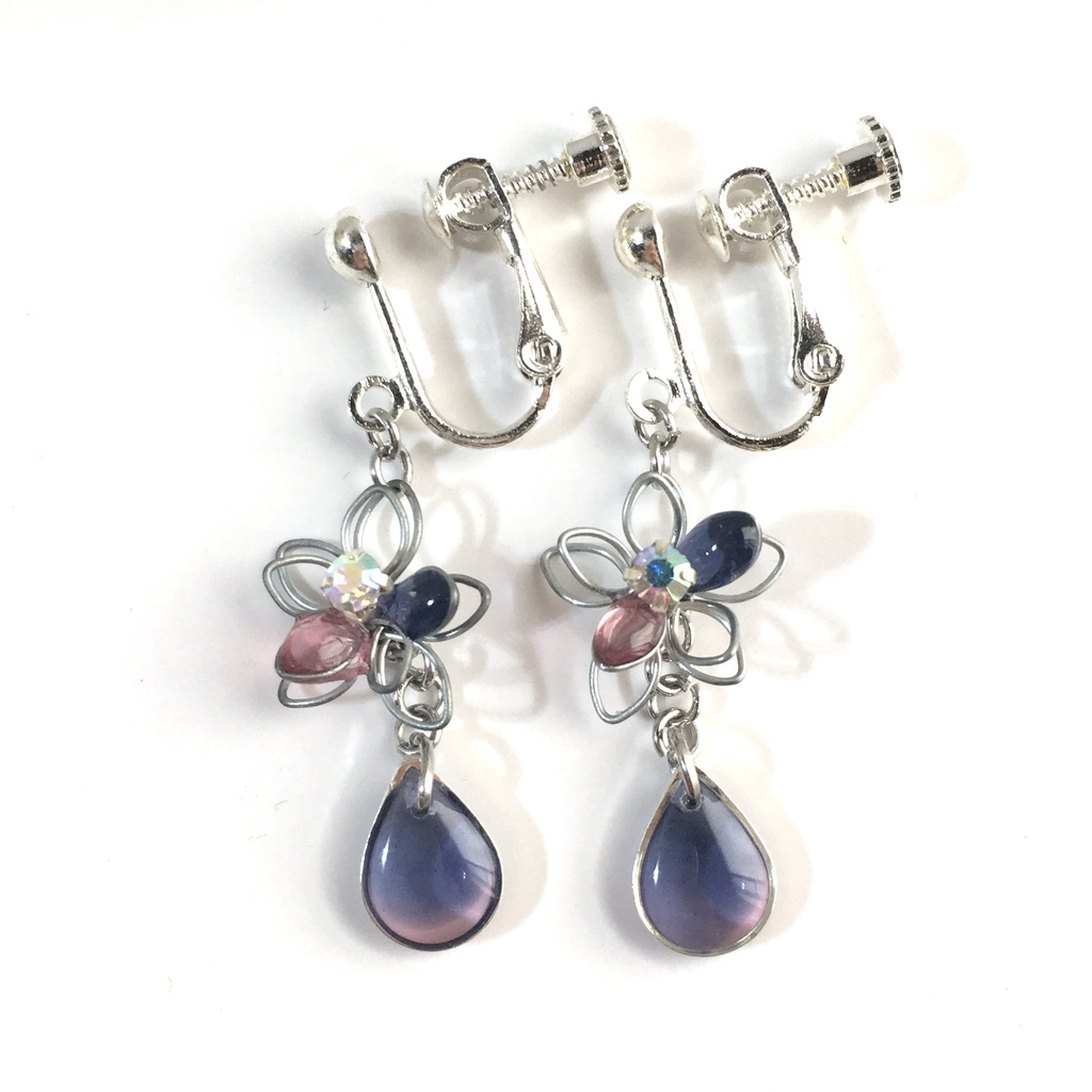 空色フラワーイヤリング・ピアス(宵・有明け)