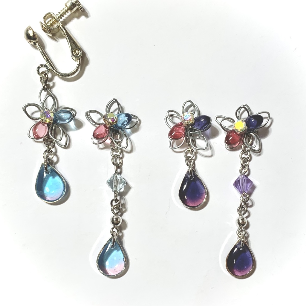 空色フラワーイヤリング・ピアス(宵・有明け)