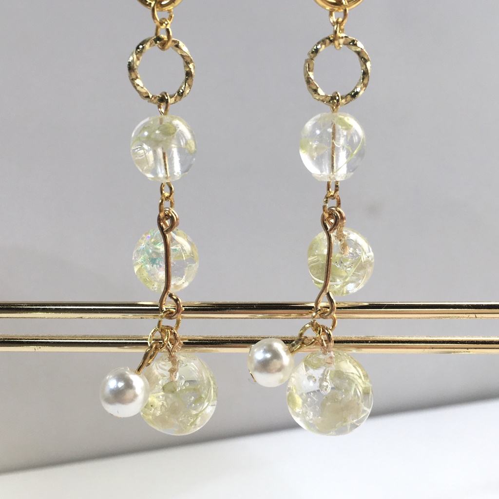 上品パールのかすみ玉イヤリング・ピアス 3連