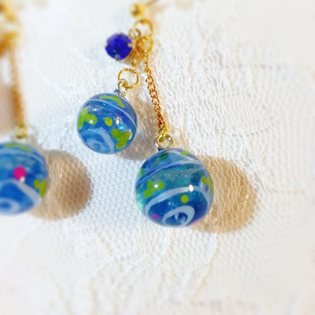 【おそ松さん】ヨーヨー風船風ピアス(カラ松)